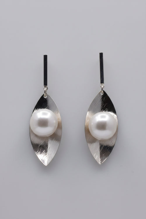 Fancy Earring with Pearl